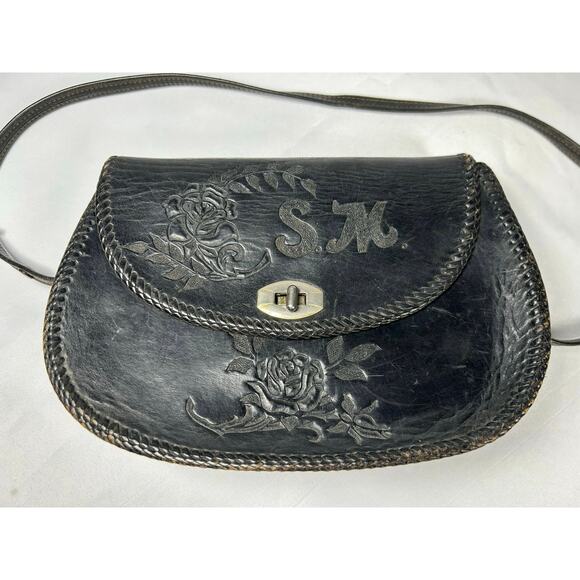 Vintage Handbags - Vintage1940 custom-made curved leather, shoulder bag, black crossbody adjustable
